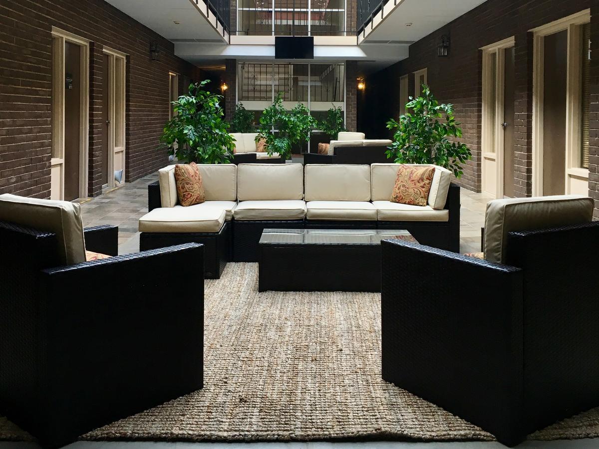 The Stables Inn & Suites Salem Εξωτερικό φωτογραφία